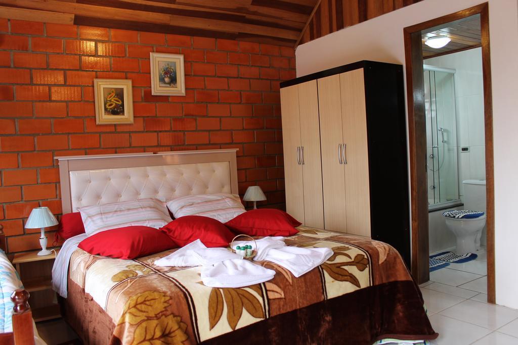 Emy Pousada Monte Verde  Phòng bức ảnh